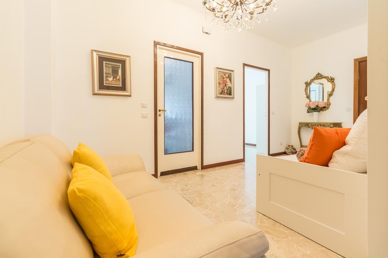 Apartament Alessia'S Flat- Sondrio M3 Mediolan Zewnętrze zdjęcie